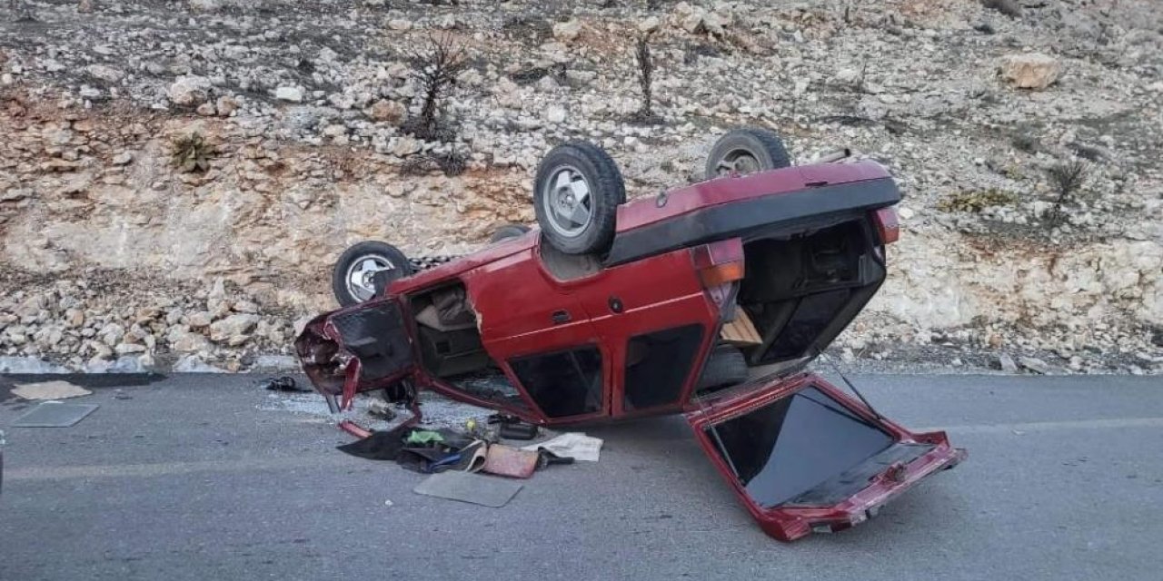 Kontrolden Çıkan Otomobilin Takla Atması Sonucu 4 Kişi Yaralandı