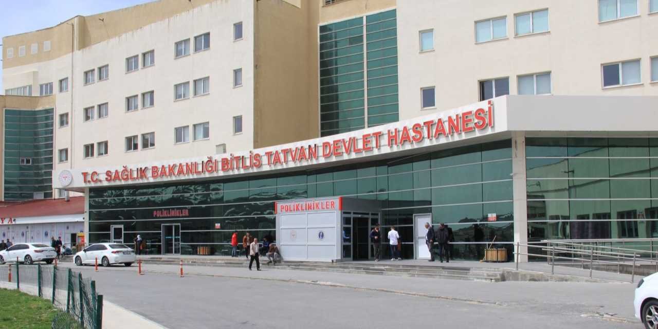 Bitlis’te Bölgede Bir İlk Olan Laparoskopik Tuboplasti Kapalı Ameliyat Yapıldı