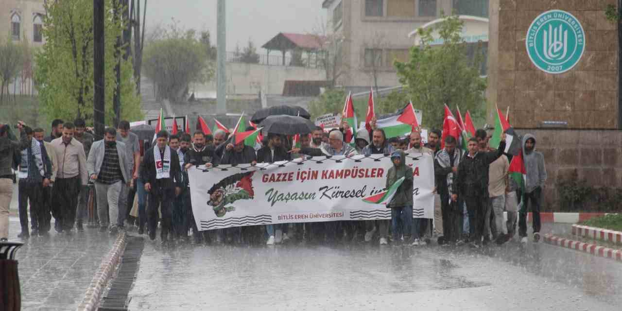 Bitlis Eren Üniversitesi'nde  Gazze İçin Oturma Eylemi Başlatıldı