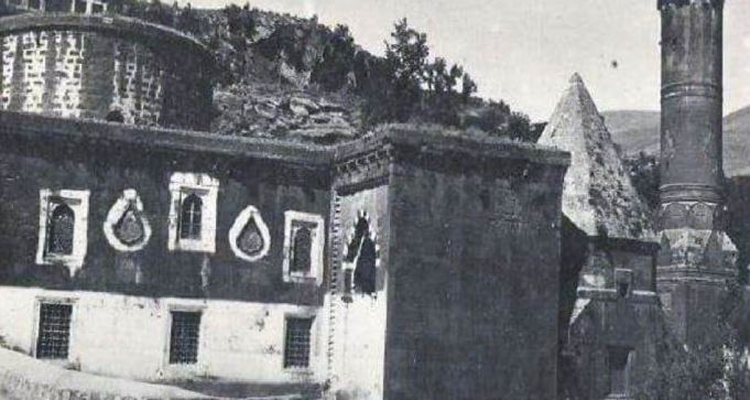 Bitlis Şerefiye Camii
